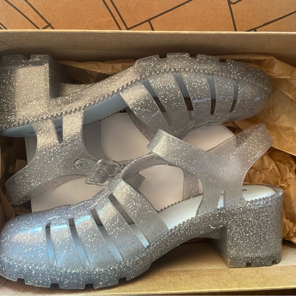 Melissa Silver Jelly Sandals with Cage Design - Picture 4 of 6